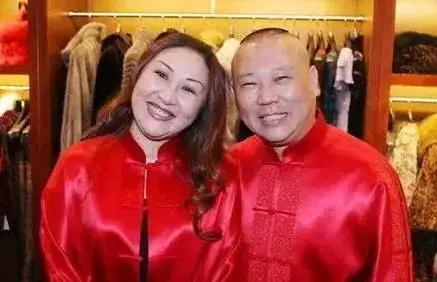 郭德纲
王慧
夫妻照