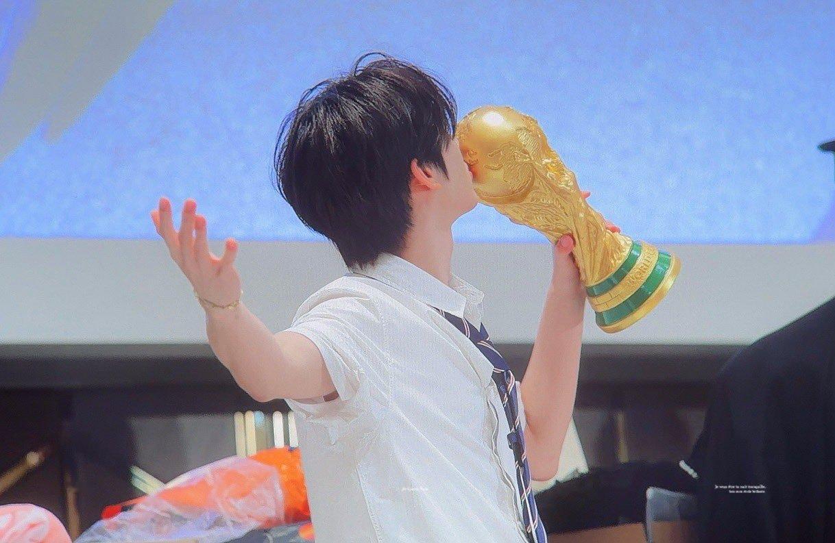 We Are The Champion😚 