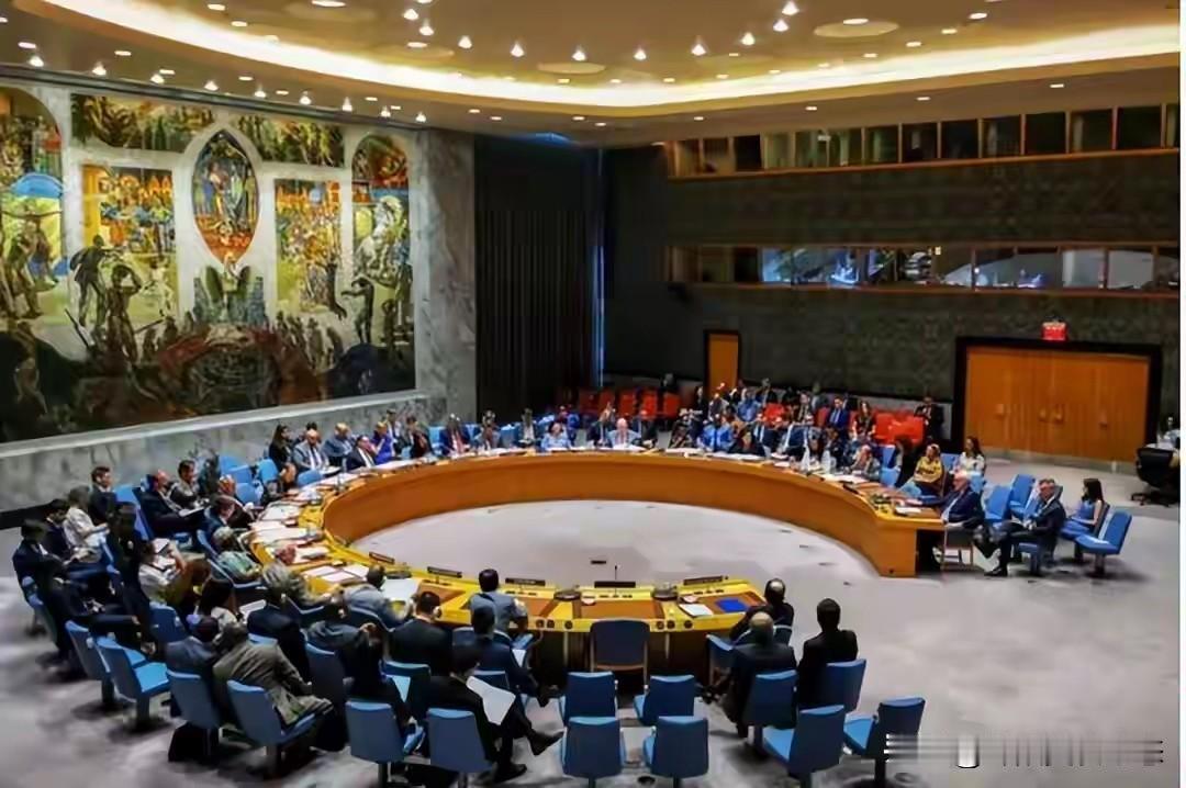 特朗普公开放话，有可能开战，中俄双方比效强硬，联合国紧急磋商降温。

特朗普这又