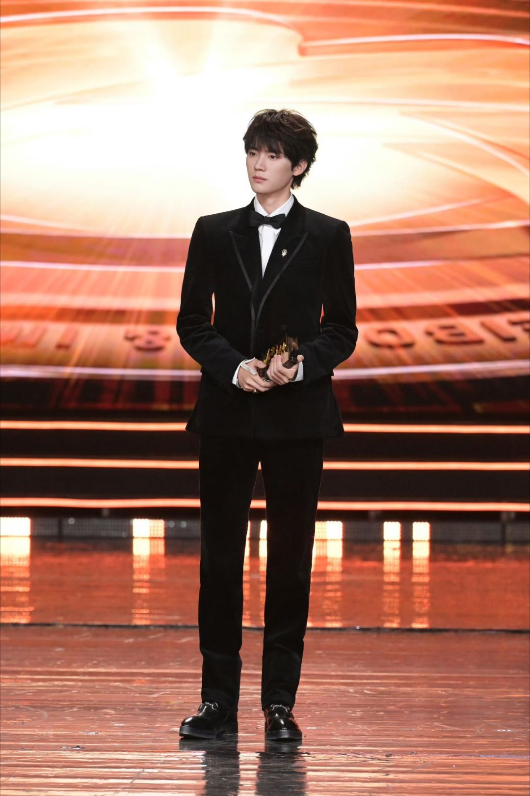 周翊然获年度青云瞩目演员 新生代的力量不容小觑，恭喜周翊然收获这份荣誉！ ​​​