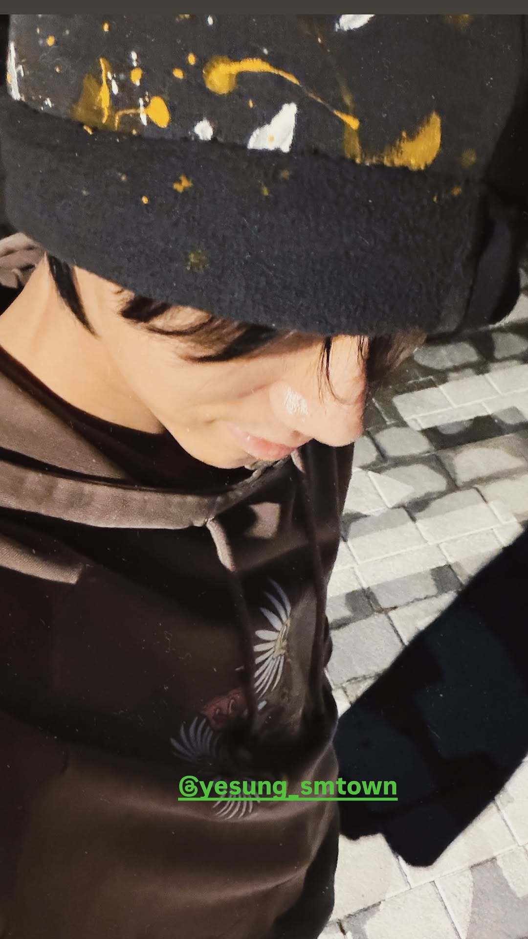 “CB百蓝_。260717金钟云 ins story更新： 