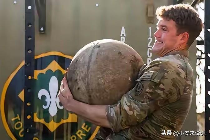 美国要打大仗了！
3月25日，美国五角大楼放了个消息：4月20日起，入伍最低年龄