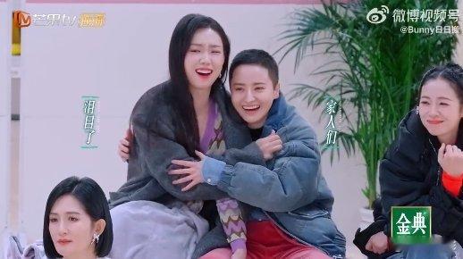 蒋一侨[超话]蒋一侨多余安慰管乐管乐那抽象音效表达对舞娘组的喜爱，蒋一侨还安慰她