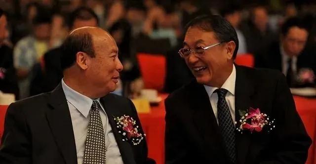 曾经有多辉煌，如今就有多凄凉！
在云波诡谲的资本市场上，卢志强和他的“泛海系”更