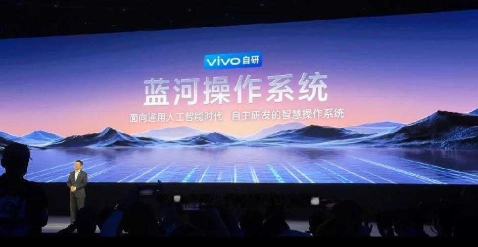 为什么友商宁愿“自研”操作系统也不用鸿蒙？
我也很好奇这个问题！小米自研澎湃OS