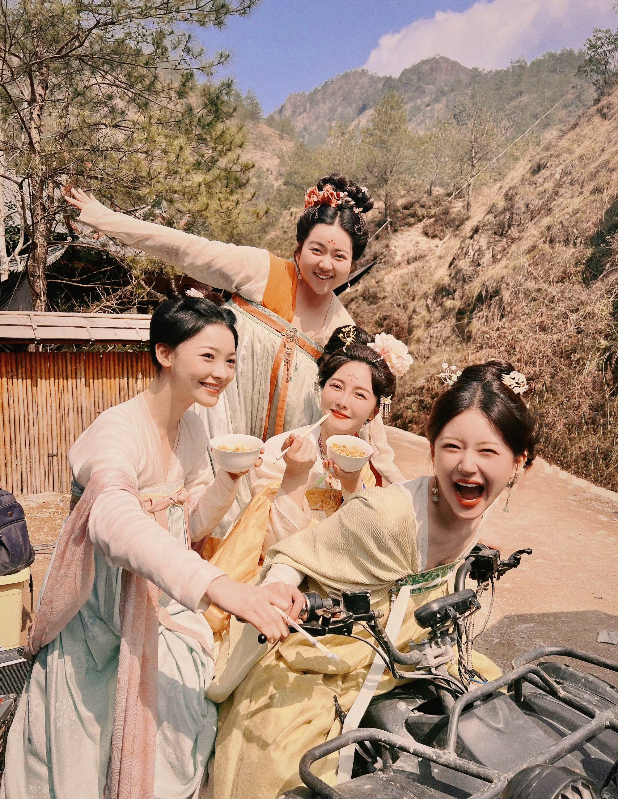 珠帘玉幕  宝宝笑的好甜