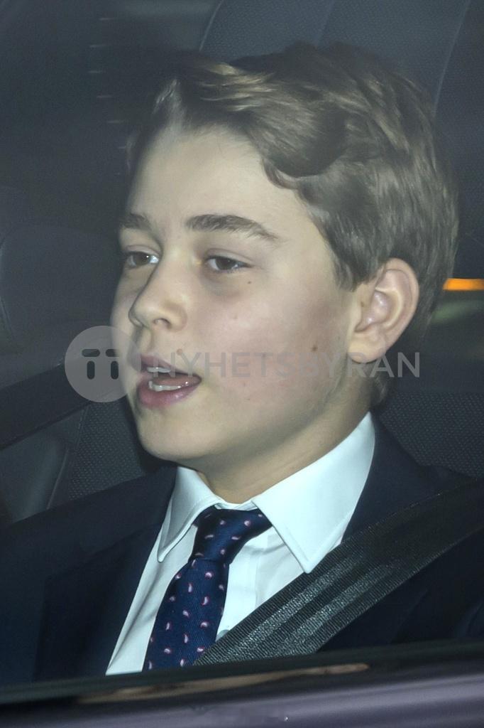 乔治王子  2025年12月16日，威尔士三宝在伦敦白金汉宫出席圣诞午餐会🎄 