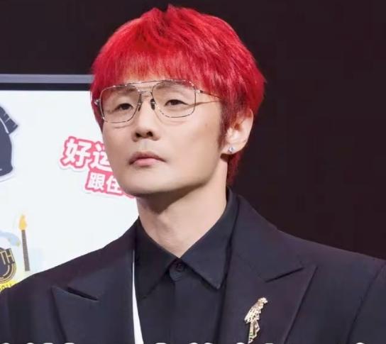 李荣浩真的忍无可忍了！
从发文中，可以看出，不仅被侵权，还承受着一些人的攻击！