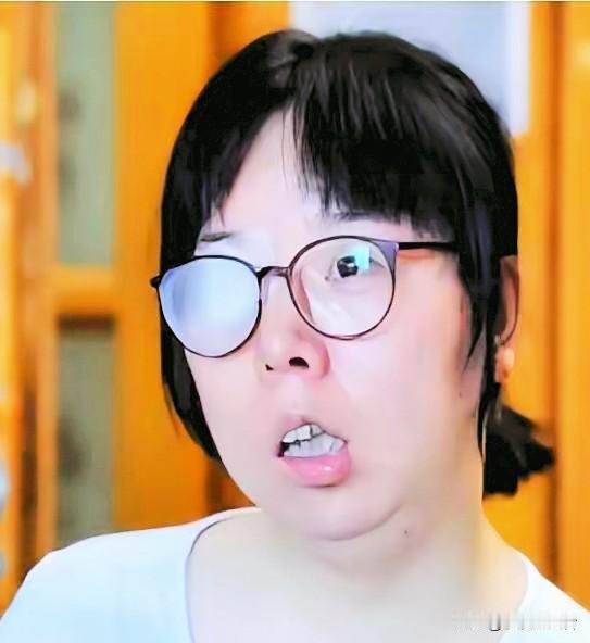 2012年，安徽30岁医学博士怀孕后瘫痪在床，生下儿子后丈夫却说：“我们离婚吧，