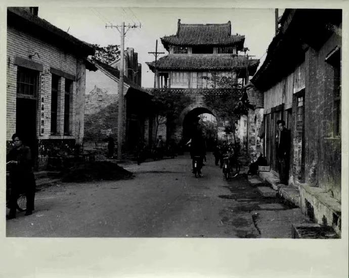 1965，洛阳街头。 ​​​