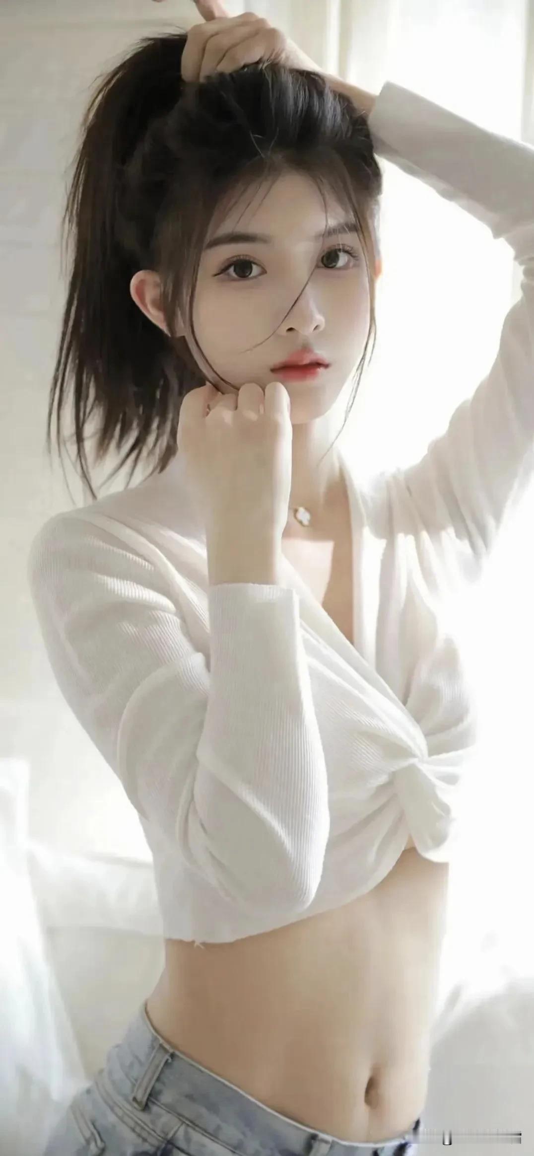 #万能生活指南#这背景放手机上谁能受的了！#分享美少女美照# #分享美图壁纸# 