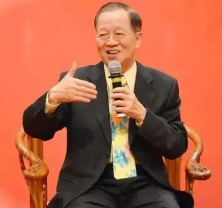 《中考后明白的经验教训》
 
中考是人生中的一场重要考验，经历过后，才恍然大悟。