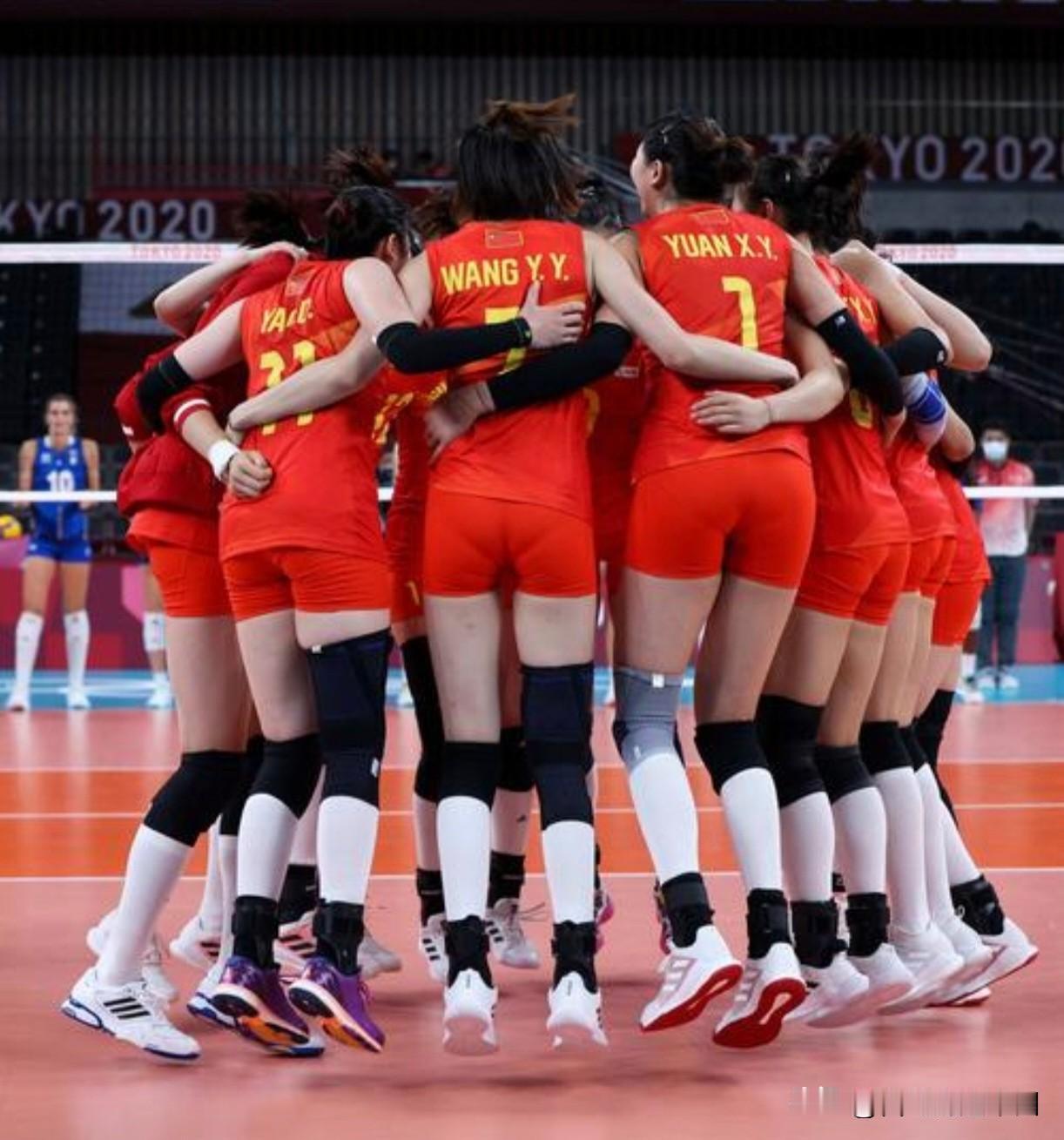 江苏女排0：3惨败映射出国家队存在的问题。
半支国家队和半支国青队球员组成的江苏