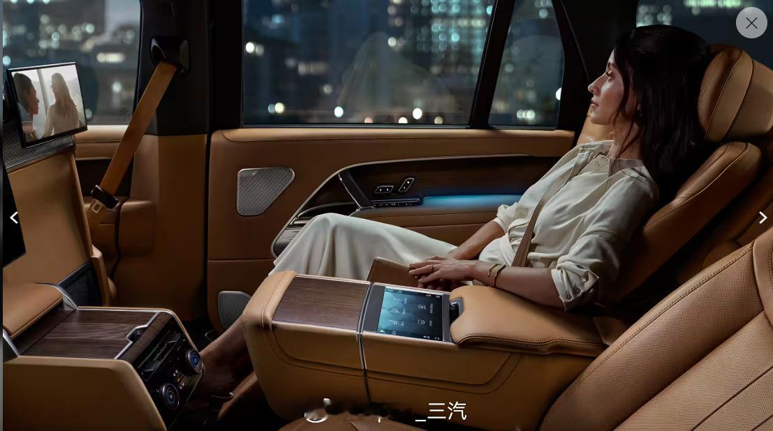 全尺寸豪华大5座suv ES8五座版的玩法可能和L80不太一样会有机会出现中央扶