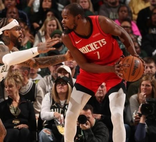 厉害炸了！杜兰特单节16分2篮板2助攻，火箭全面压制奇才，这个10连败已经跑不了