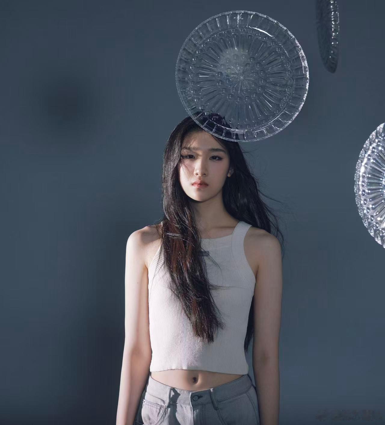 卢庚戌女儿出道作高级感卢庚戌的音乐DNA出现了好听的变异 卢庚戌女儿的出道作超有