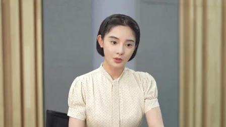 刚刚在中央8台观看了反谍片《画眉》的第一集，说实话女主“庞红梅”的扮演者彭小苒选