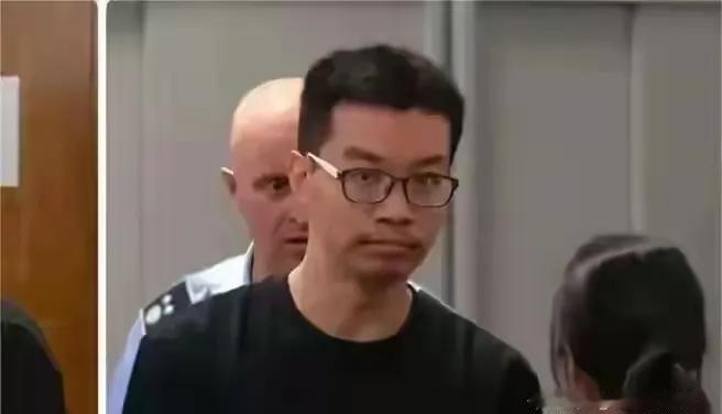 上海积塔半导体的IT工程师徐泽伟，只是和老婆去意大利度蜜月，一下飞机就被意大利警