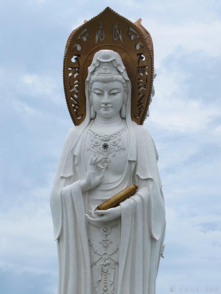 点赞签收下个月的财运，桃花运，双喜临门。​​​​