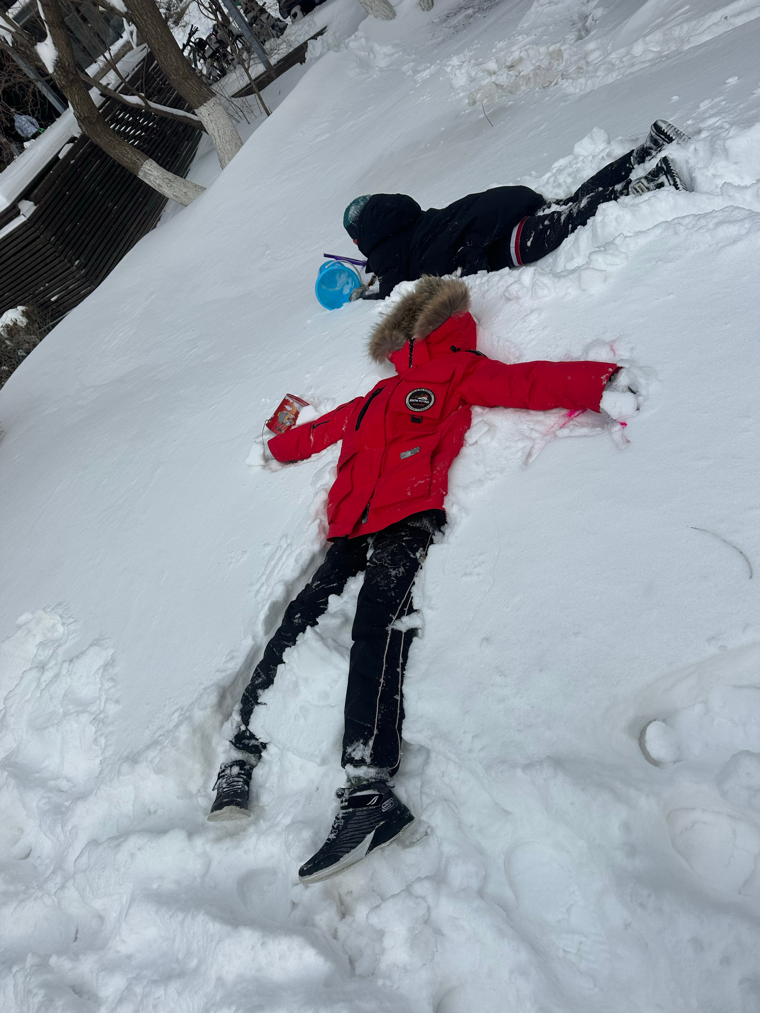 辽宁年味  沈阳年味 好厚的雪啊❄️❄️❄️ 