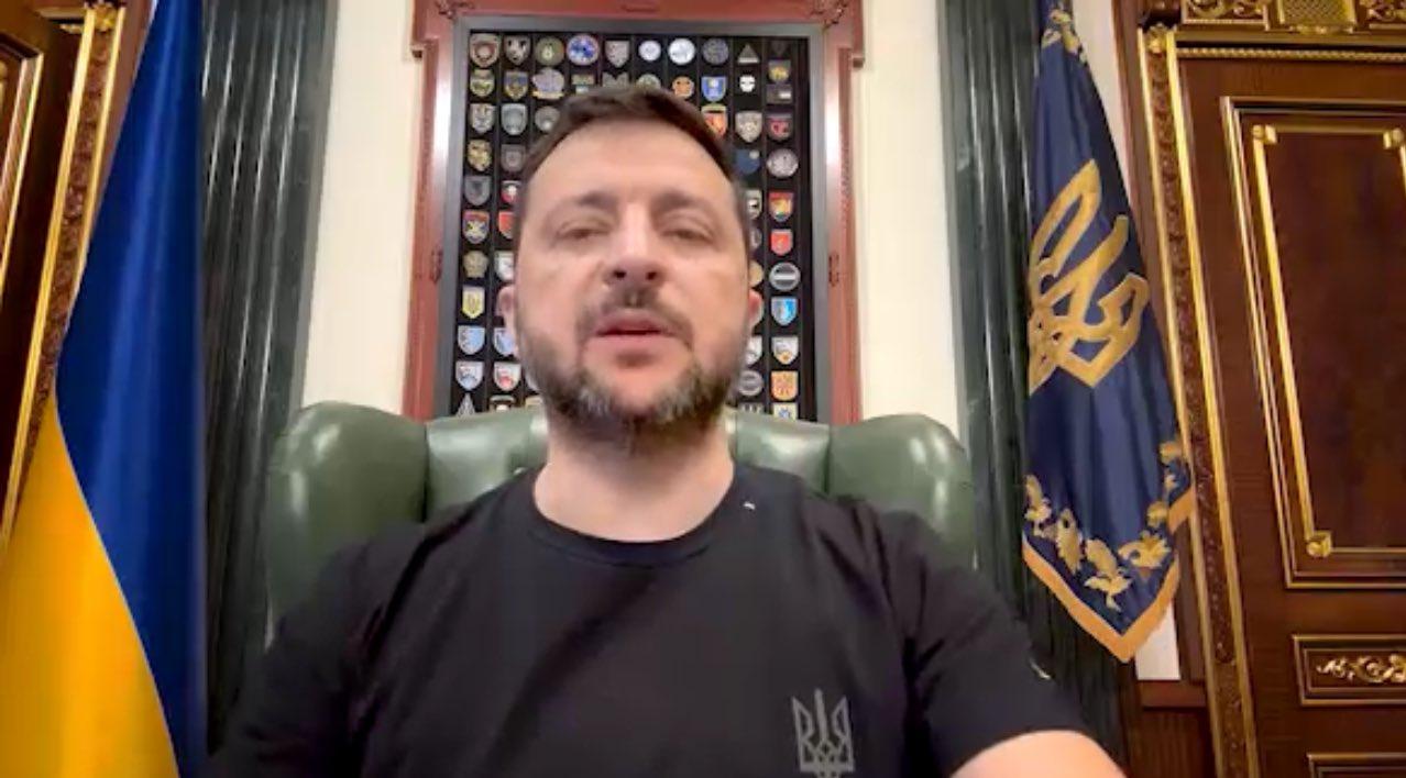 大家都注意到了，乌克兰总统泽连斯基，近几天来对特朗普，万斯，及其政府所使用的那种