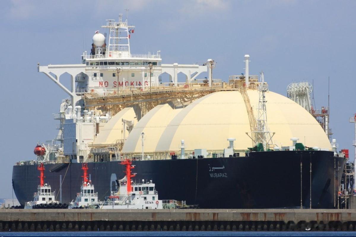 四月底，我国一艘从阿联酋装载天然气的货轮顺利穿越霍尔木兹海峡。这究竟只是昙花一现