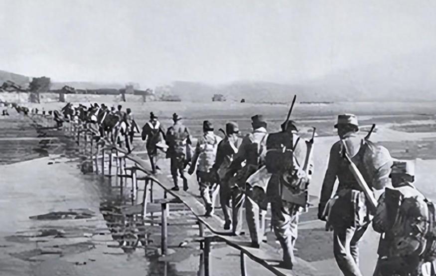 1948年7月，西北、中原战场同步推进，南线襄樊地区的攻坚作战正式打响。

陕南