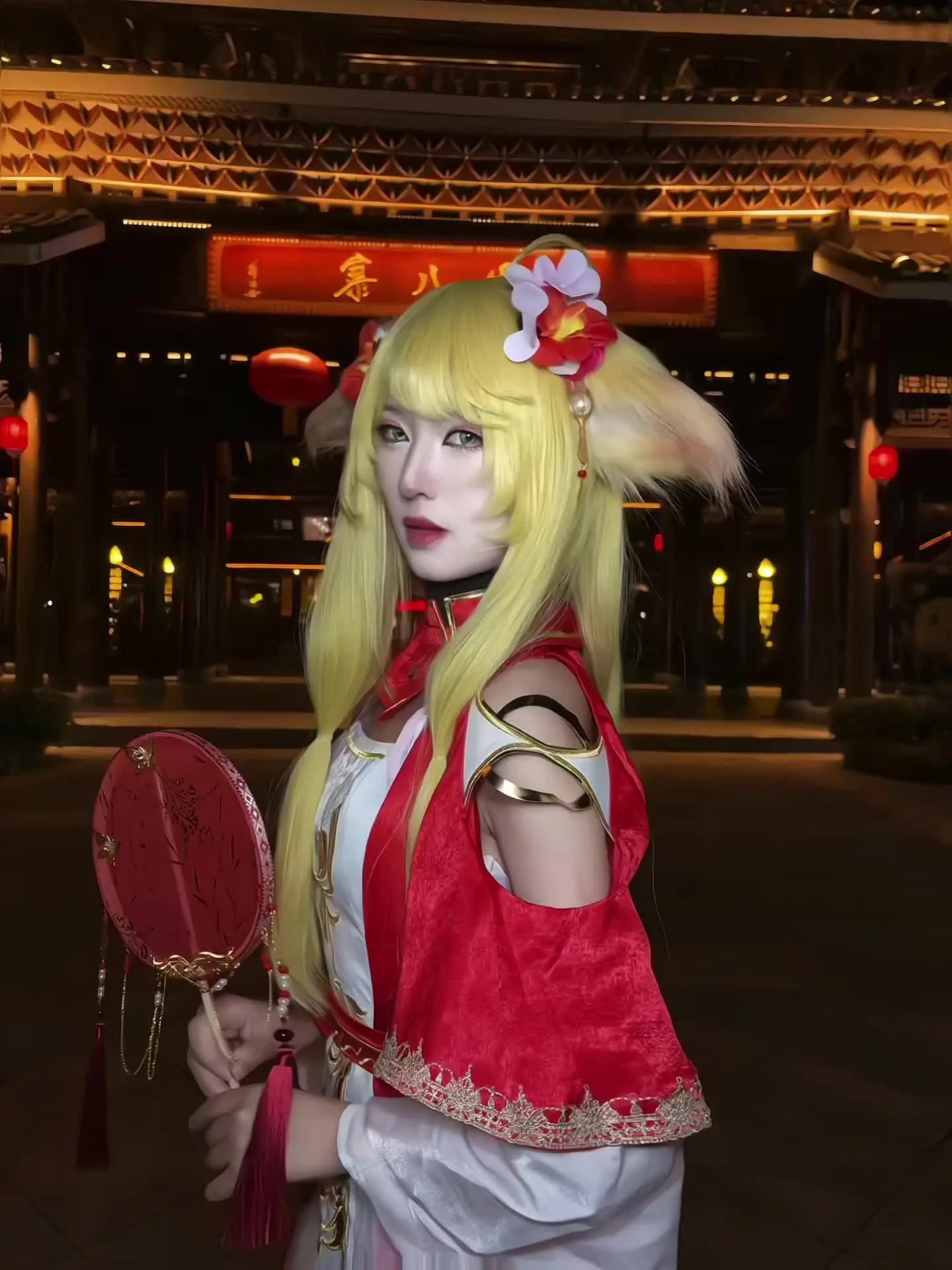 上一秒高冷 下一秒....