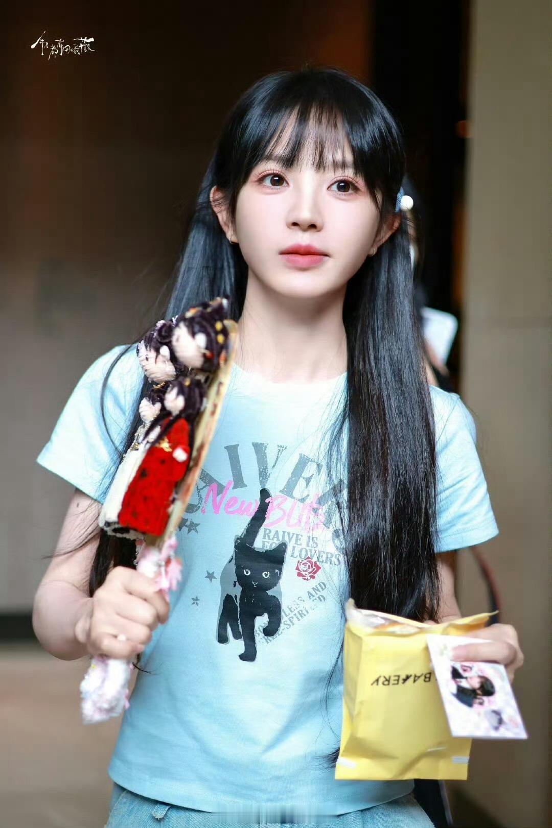 田曦薇节目上班路透，好美啊[期待] ​​​