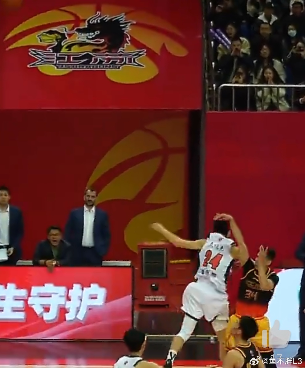 顶着nba级别球员的绝杀。你觉得江苏队长吴羽佳这波可以吹多久？广东男篮vs江苏男