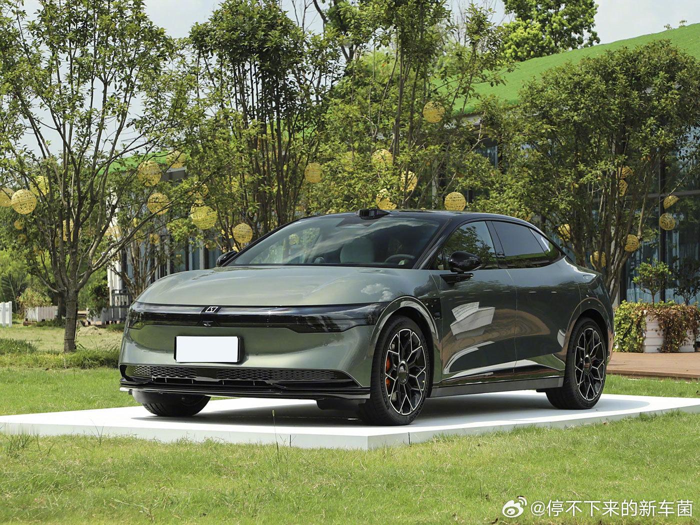 #这是你要的潮车吗# 2025款极氪007，4款车型20.99万元-29.99万