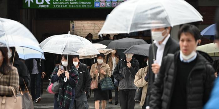 慌得最厉害的不是本地人！东京一位归国的中国朋友说，外界都以为日本社会天天紧张，其