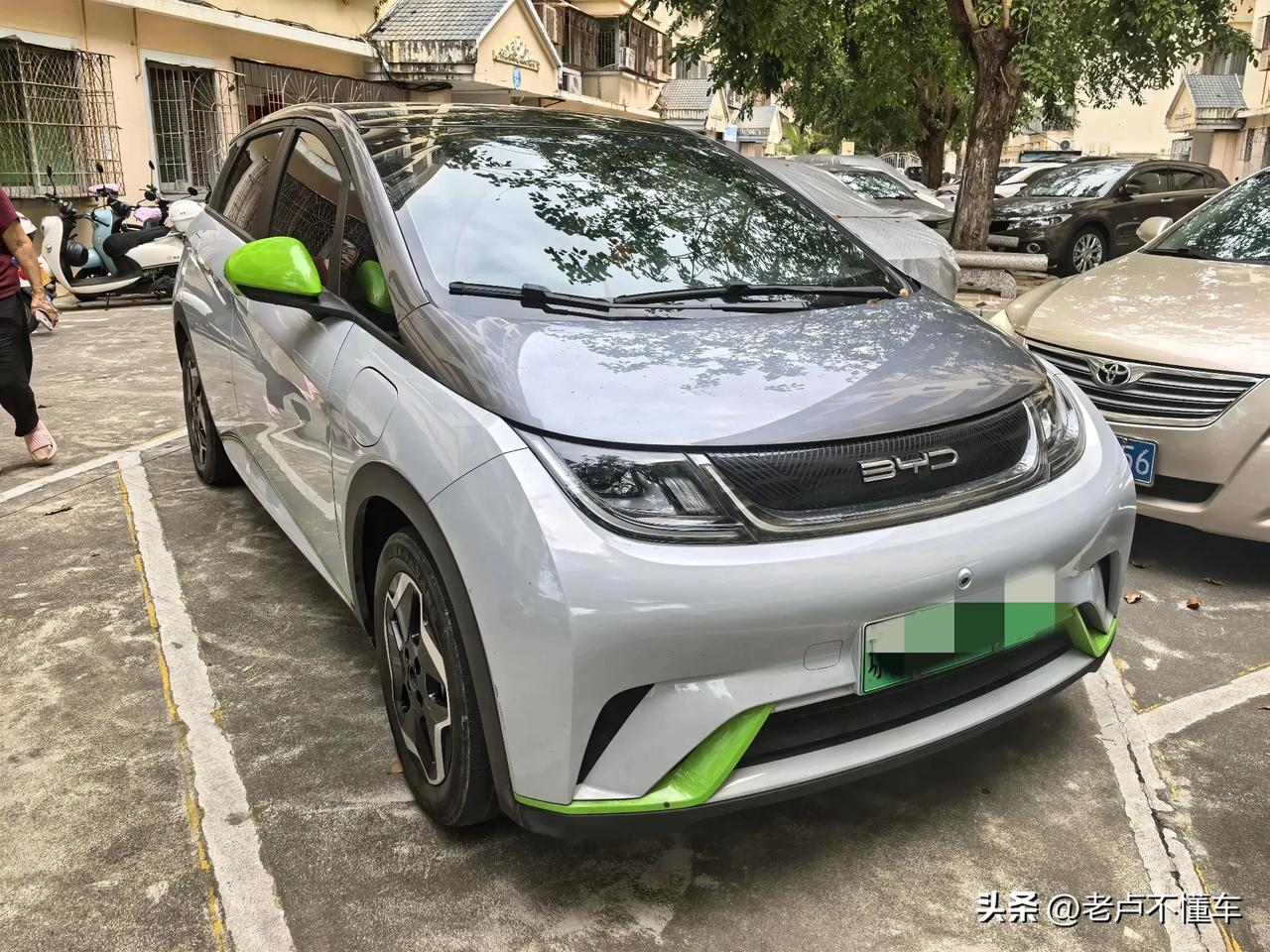 快充对动力电池的损害有多大？这台2022年只跑39000公里比亚迪海豚，但全程都