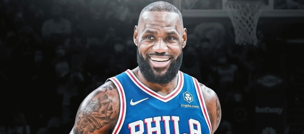 据ESPN名记Shams报道，詹姆斯加盟76人。Shams表示，据里奇-保罗通过