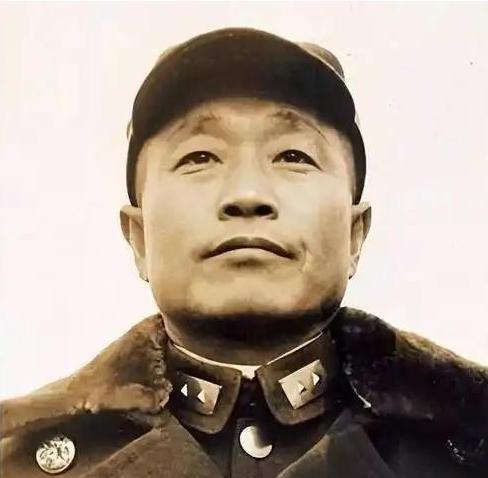 淮海战役中，杜聿明真正防不住的对手，不只粟裕，还有藏在作战中枢的郭汝瑰

194