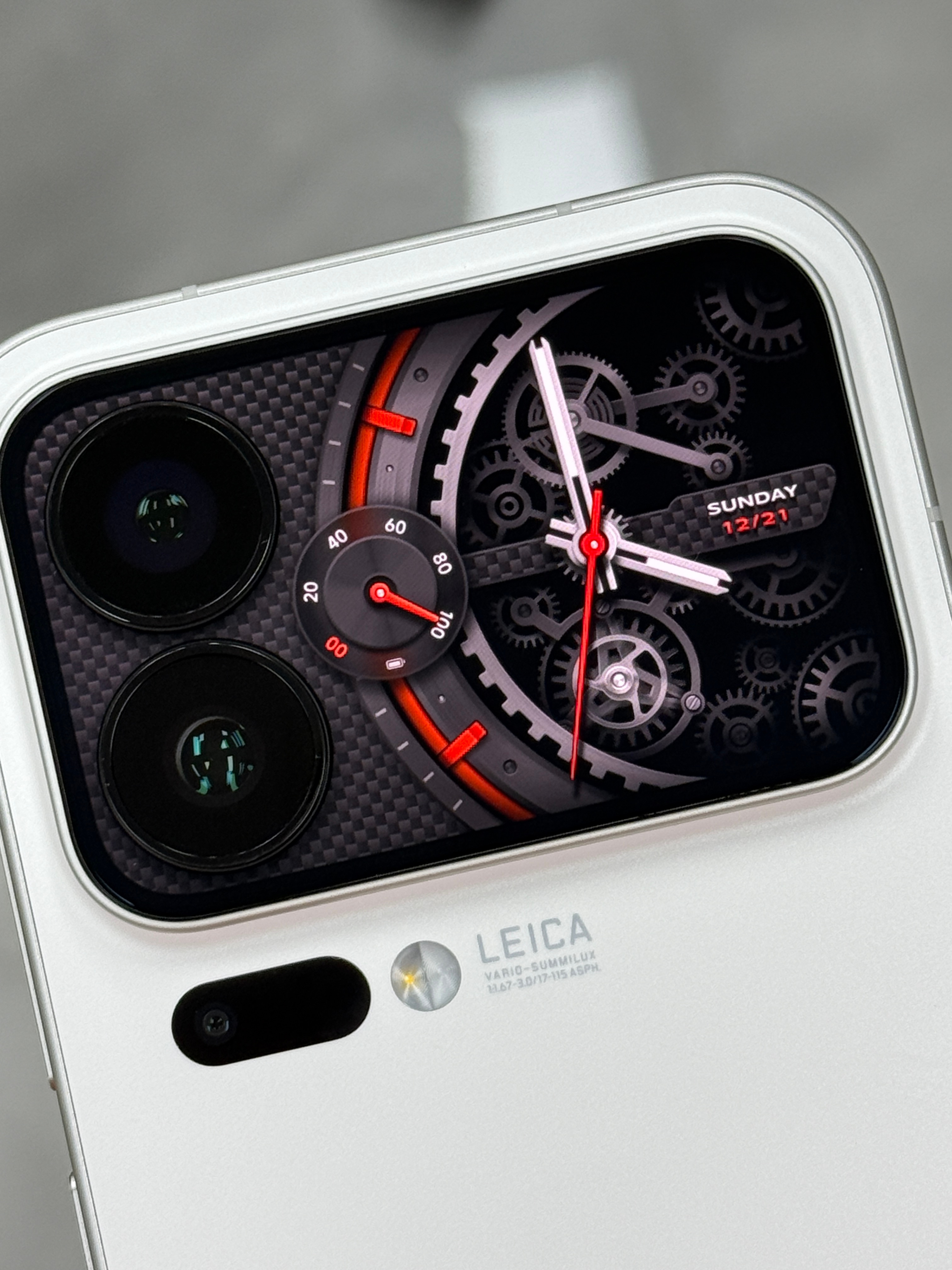 这个效果，就问你服不服。摄像头精准匹配但不会有彩虹纹。 