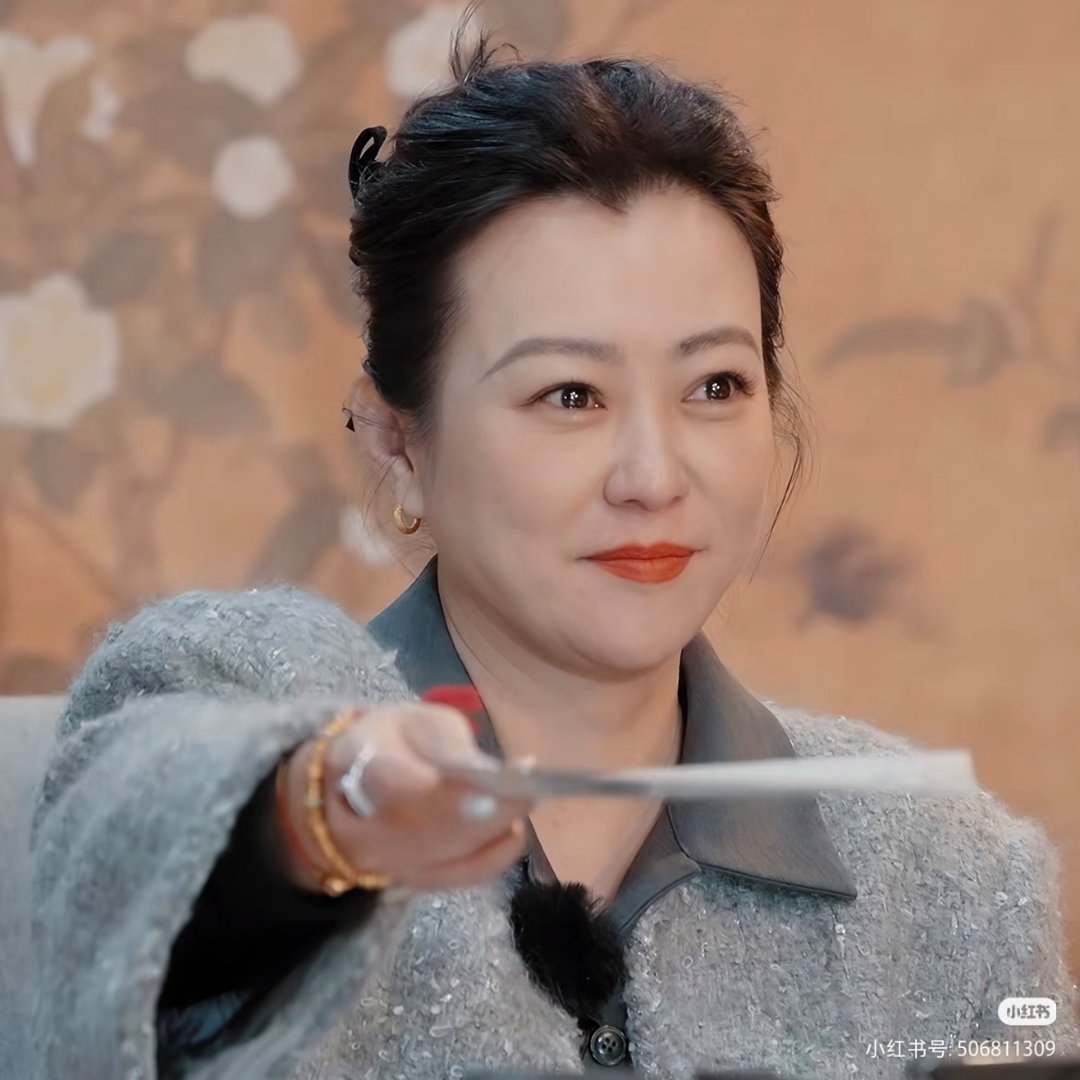 郝蕾新一季无限超越班想当慈母无限超越班 当郝蕾拿起“原罪”扇，却说想当慈母——这