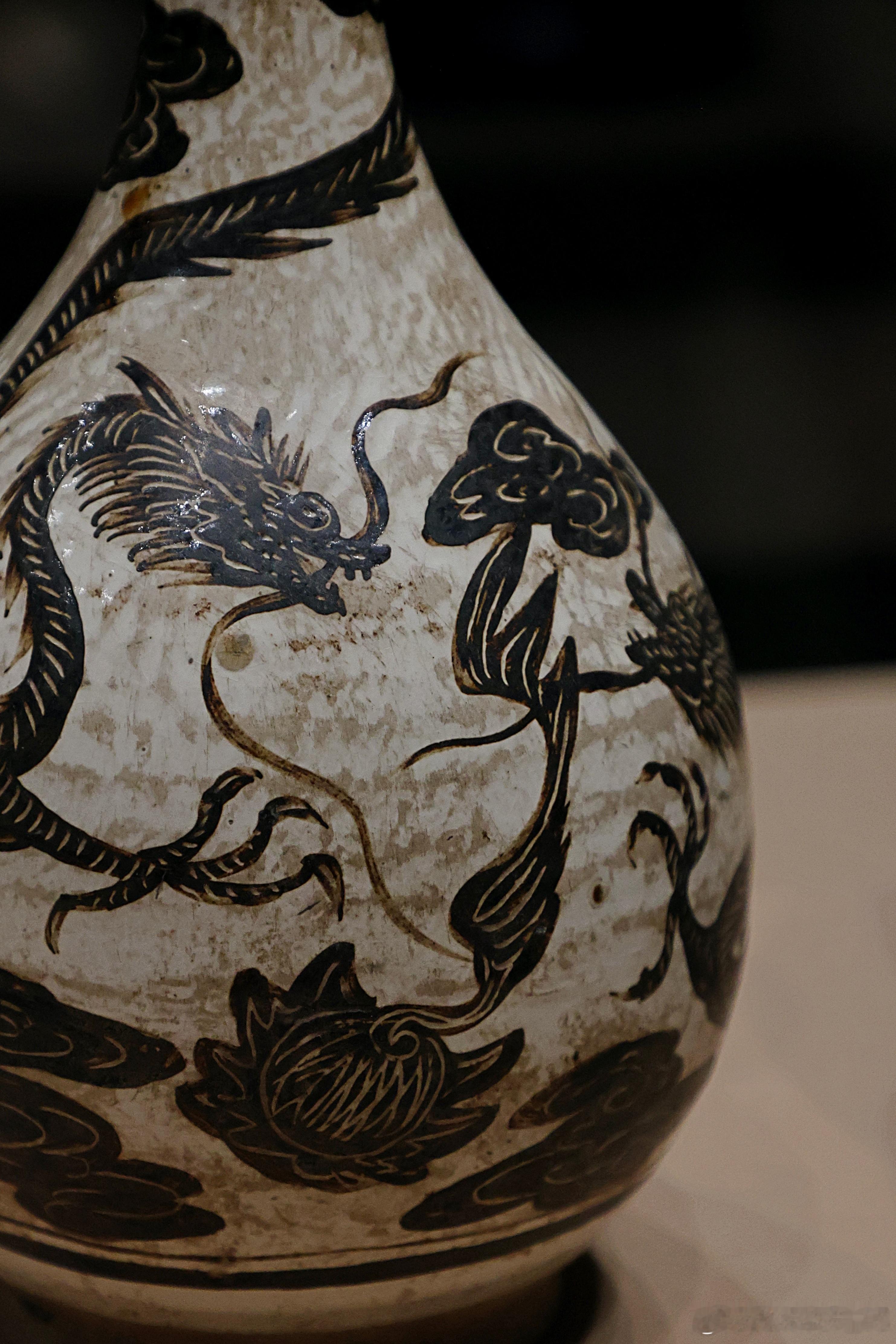 我的2026 【中国之中-中原古代文明精粹】白地褐彩云龙纹玉壶春瓶元（公元127