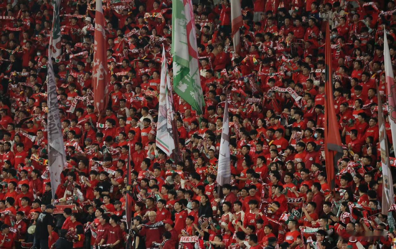 随着高调的河南输掉足协杯，本赛季共有三场赛前球迷过于高调但最后球队输球的比赛。