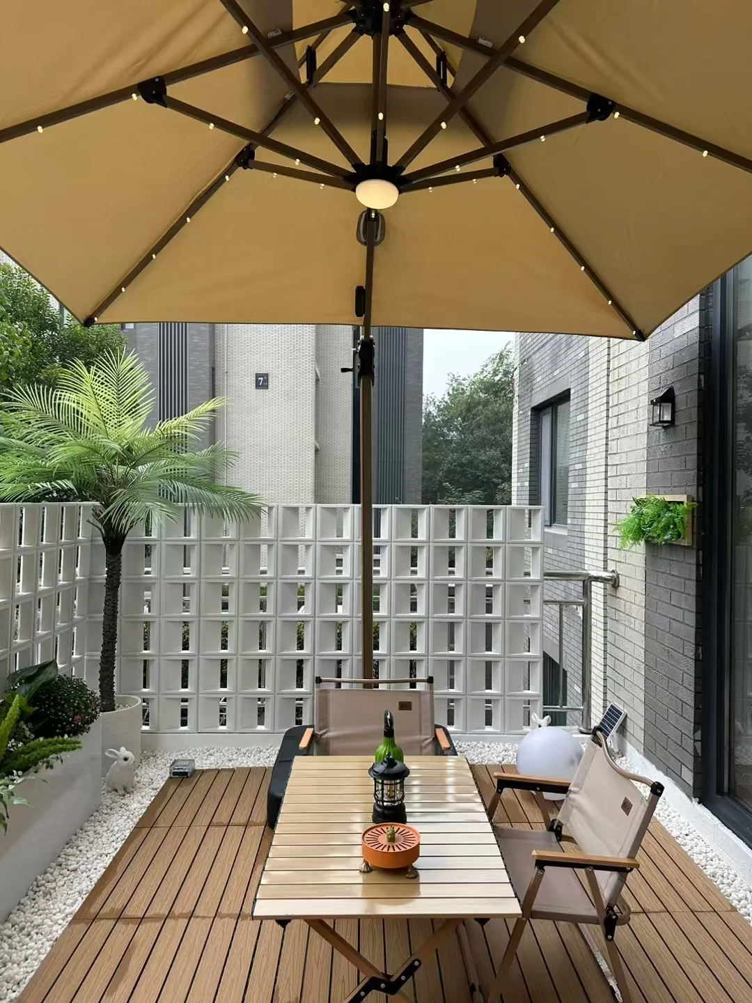 我家的二楼露台长这样～