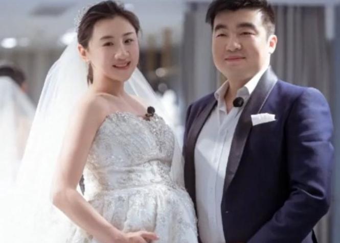 “退亲吧！”2019年，30岁的奥运冠军何雯娜怀孕5个月，与38岁身家过亿的影视