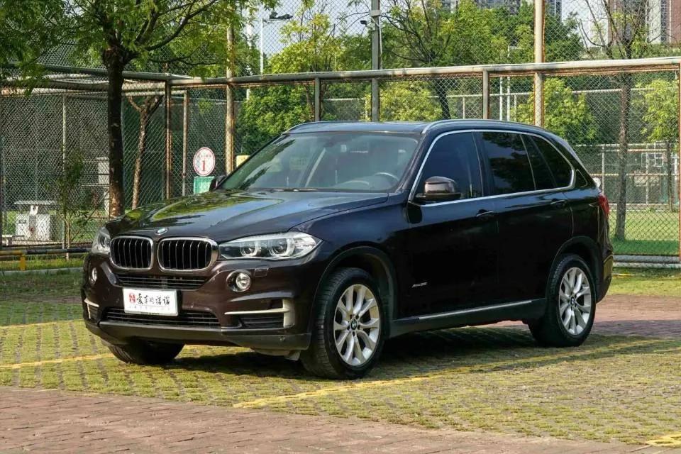 宝马X5，15万多能买的德式豪华！
2015年3月上牌，深圳一手车，目前行驶9.
