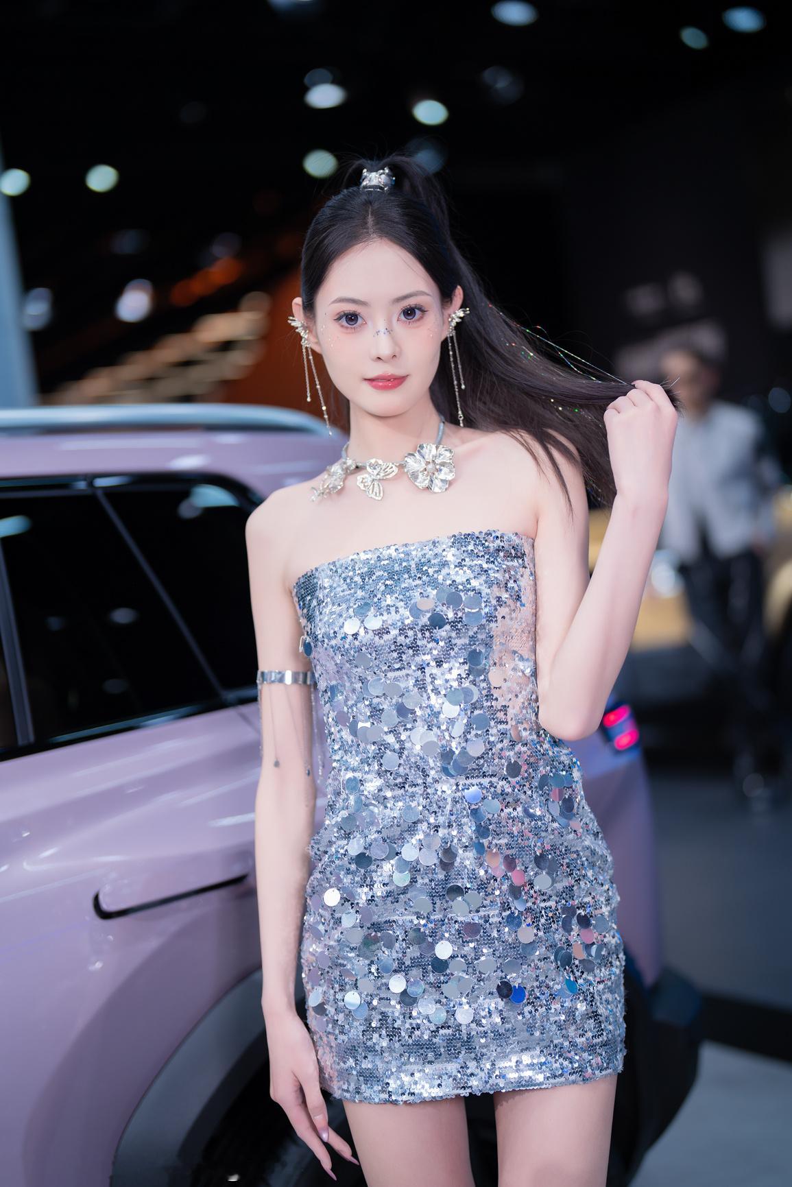 聆听猎人的车展日记聆听在广州国际车展猎人与车展 2025 广州国际车展想把图片带