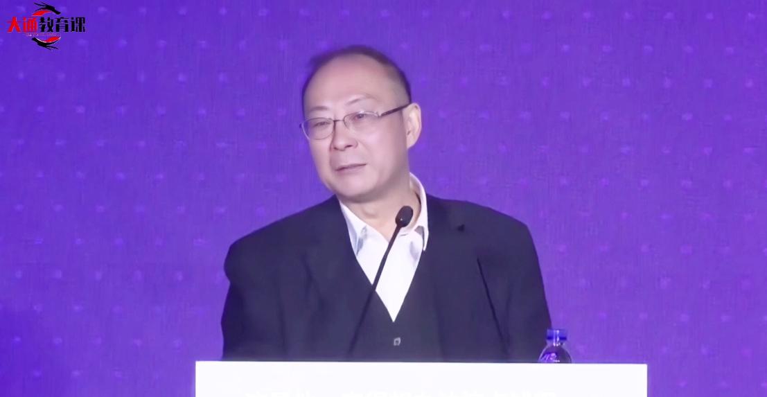 金灿荣：美国债务37万亿，光利息就1.2万亿，美国这是要把地球当提款机？

美国