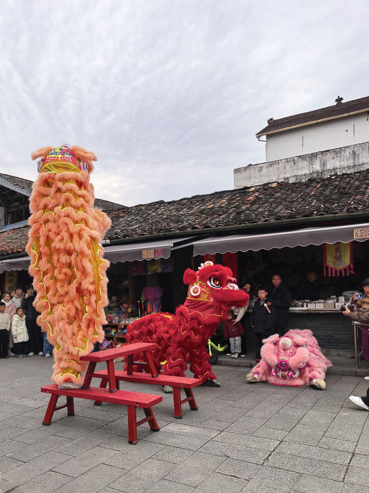 别的省份我不敢妄言，单说咱们浙江的某些地区（可以说是大部分地区），大家有没有觉得