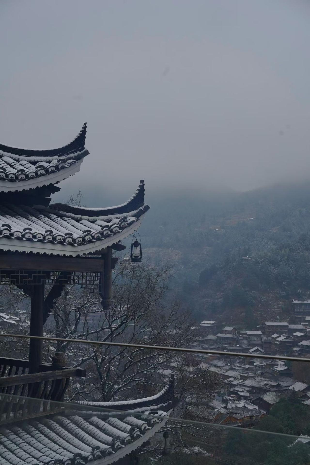 通过今天的大跌，我们是可以总结出A股要下跌的规律的，虽然不能准确预测，但是是大概