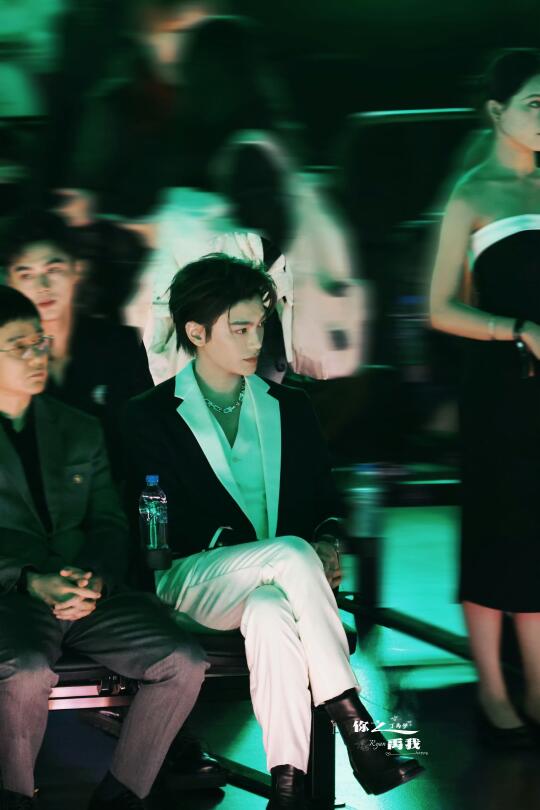 我宣布这两张今日最佳！