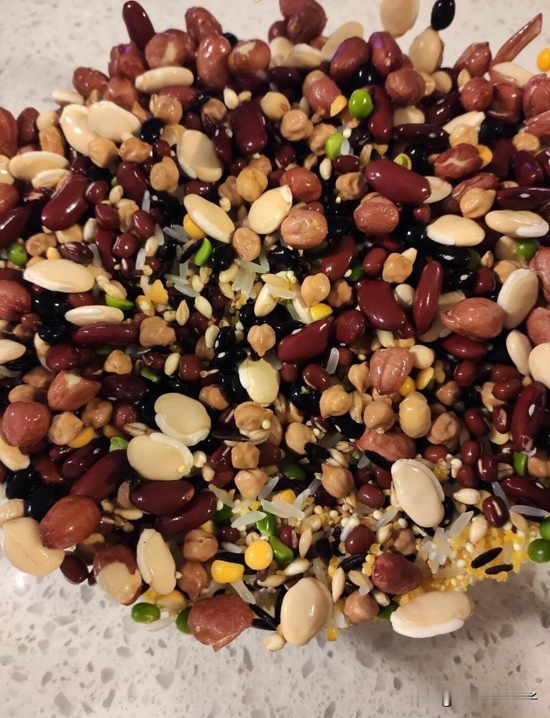 还有一周就春节了，控糖口诀来了：

春节控糖不用刻意忌口，掌握小技巧就能安稳过节