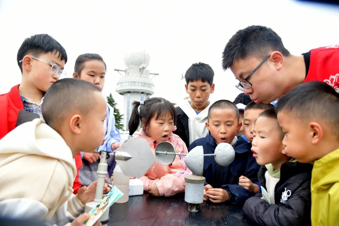 贵阳首个“春假+清明”连休火了！游客盛赞：这座城有人情味，有温度！