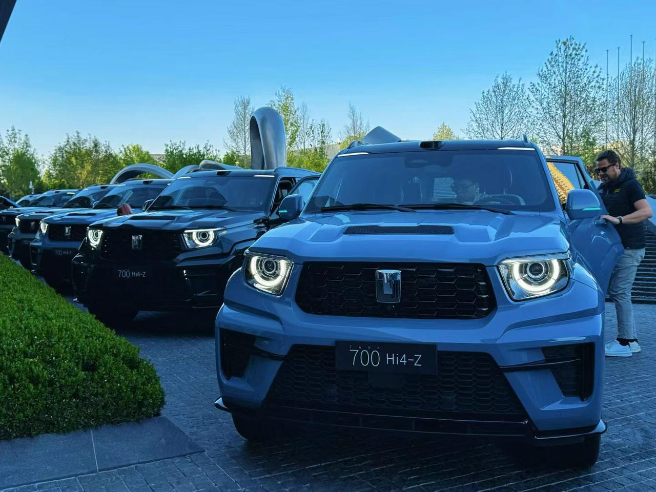 昨晚全新坦克700的上市，真的让我看到了硬派越野市场的新玩法。42.8万-50.